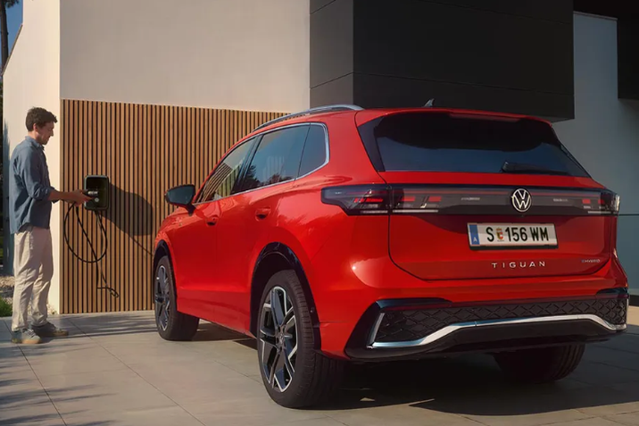 Plug-in hibrid modellek széles választéka - SPIRIT AUTO, Ferihegyen 